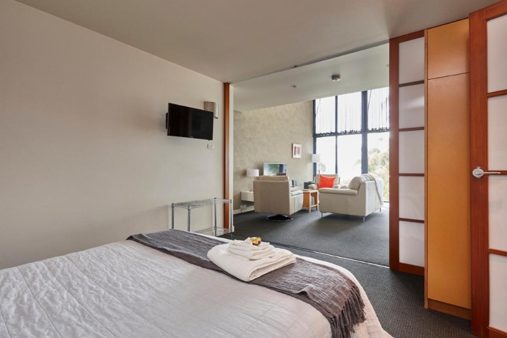 Room image 5