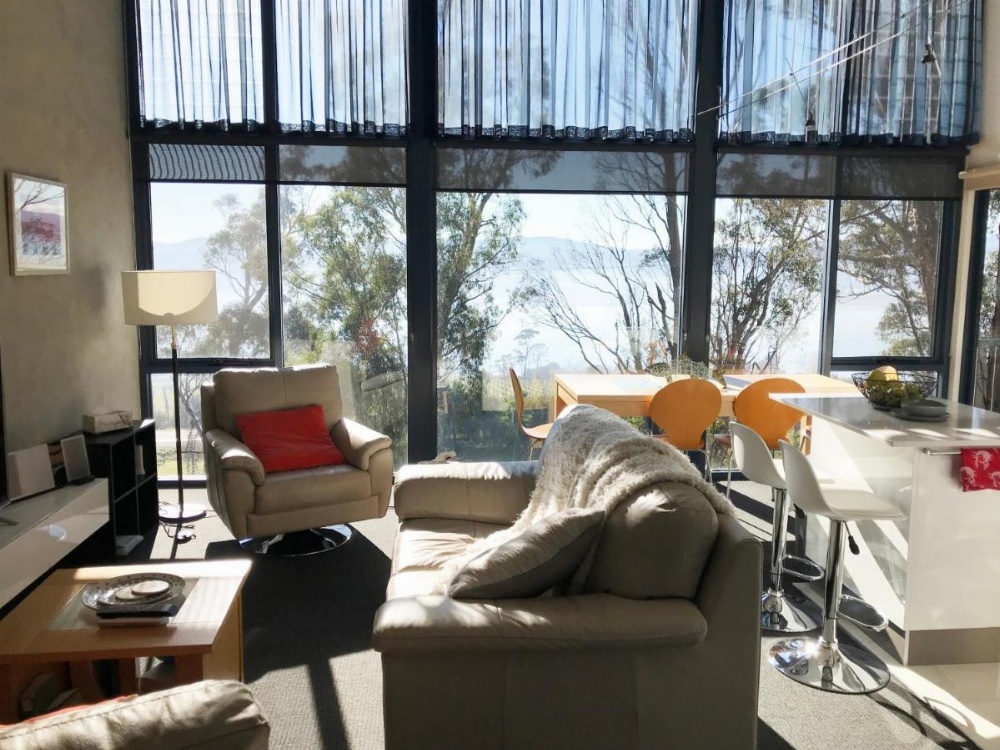 Luxury One-Bedroom Apartment - Treetops